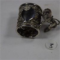 Silver servietet ring  with lion