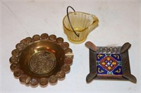 Amber Glass Coal Hog Ashtray & Metal Trays