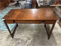 Entry table 48x24x30