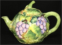 Italian Grape Design Tea Pot