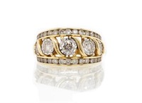 Three row diamond & 18ct yellow gold tapered ring