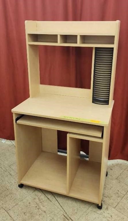 Computer Desk on wheels. 30"x20"x56½"