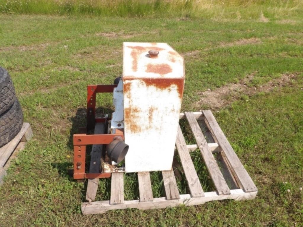 Front Aux Fuel Tank for Tractor