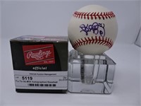 Fu-Te Ni Autographed Baseball