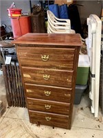 Dresser Chest. Drawers Work.