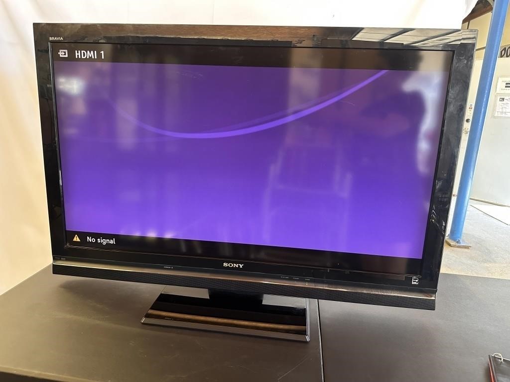 Sony 46" Bravia V LCD HDTV