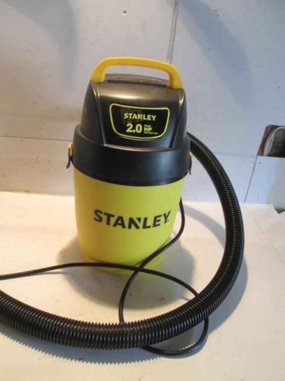 SMALL STANLEY VACUUM