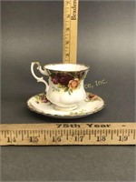 Royal Albert Old Country Roses Cup & Saucer