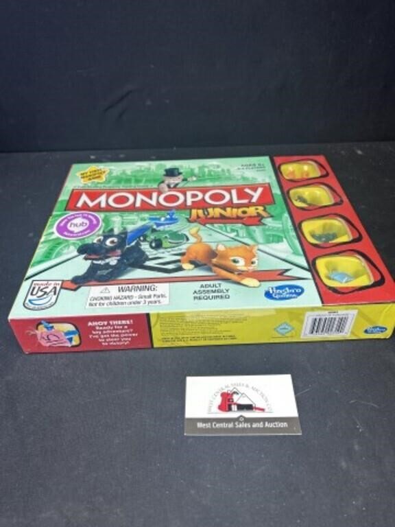 Monopoly Jr. new in box