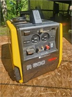 Robin R600 gas portable generator 600 watt works.