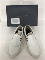 (FINAL SALE SIGNS OF USAGE) SIZE 7 MENS TOMMY