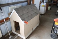 29" X 50" insulated dog house