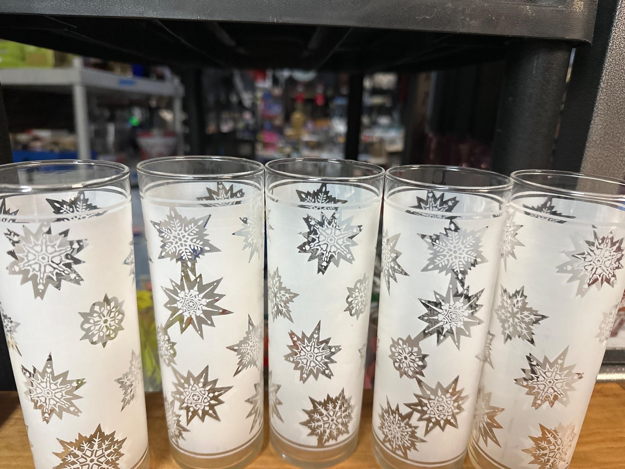 Vintage snowflake glass tumblers