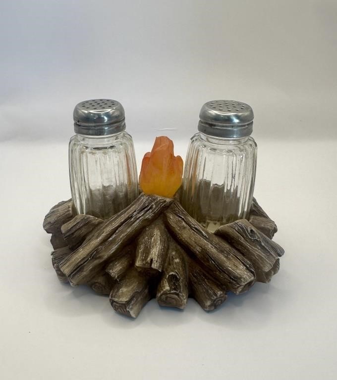 Camp fire Collectible Salt and Pepper shaker