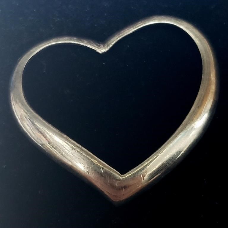 Silver 4.44G Heart Pendant