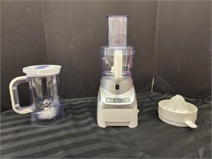 Electric Mixer - Works! Comes with attachments