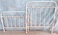 CAST IRON TWIN BED FRAME*NO RAILS