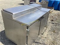 E. stainless beverage air industrail cooler works