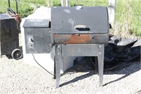 Treager Grill/ Smoker w/Cover