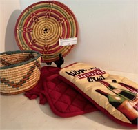 5 pcs Puebla Style Woven Basket & Pad