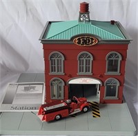 RAIL KING OPERATING FIRE HOUSE NEW IN BOX