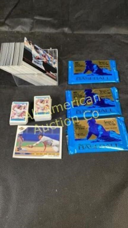 Mixed lot of baseball cards, various