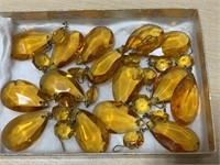 15 Amber Crystals