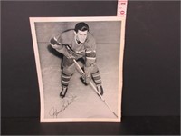 1945-54 QUAKER OATS MAURICE RICHARD AUTO SIGNATURE