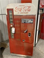 Vendo H-81D Vintage Coca-Cola Machine!!