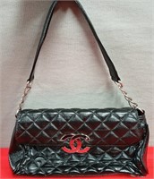11 - CHANEL QUILTED PURSE (UNAUTHENTICATED)(G87)
