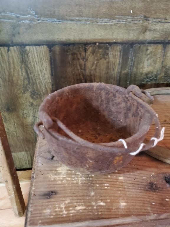 Log Roller Bracket, Lead Cast Iron Pot- Basket