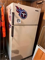 Westinghouse Refrigerator Freezer(Garage)