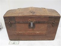 Madison P/U Only Old Steamer Trunk w/ Insert