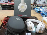 Silver Beats by Dr. Dre AS IS