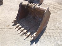 36" Excavator Bucket w/ Teeth