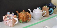 5 Small Decorative Teapots