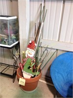 Flower pots, Christmas lawn ornaments, stakes,