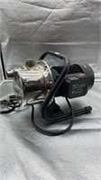 Master craft 1 1/2 hp lawn sprinkler pump - used