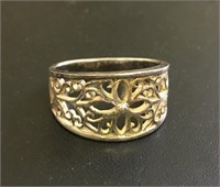 ORNATE STERLING SILVER RING- STAMPED