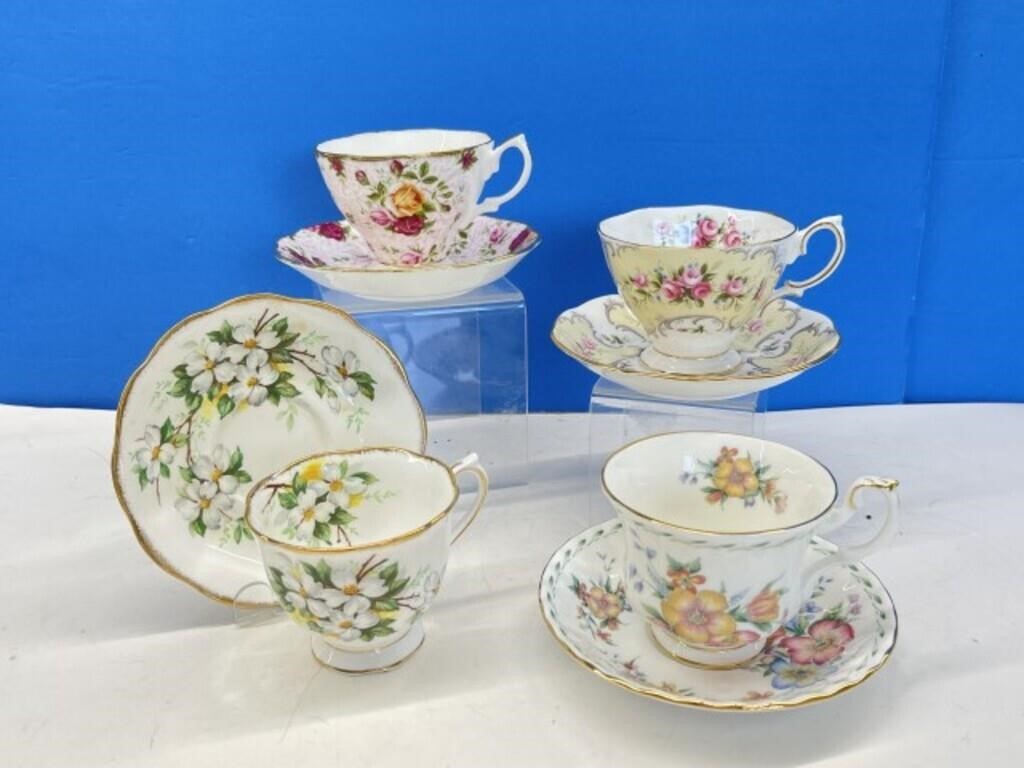 4 Royal Albert Teacups & Saucers