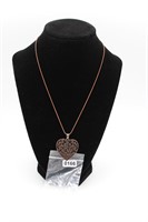 Filigree heart pendent