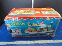 FISHER PRICE PLAY FAMILY HOUSEBOAT