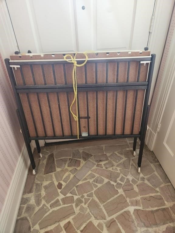 Vintage Baby Porta crib