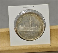 1939 Canada silver dollar coin