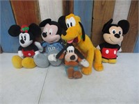 5 Disney plush Toys