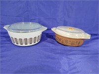 Pyrex Dishesl Two Pyrex brand dishes, comes with