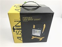 AUSTIN TOOLS LED - NEW IN BOX