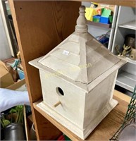 BIRD HOUSE