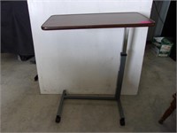 Rolling hospital table