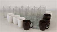 GROUP OF GLASSWARE AND COFFEE CUPS